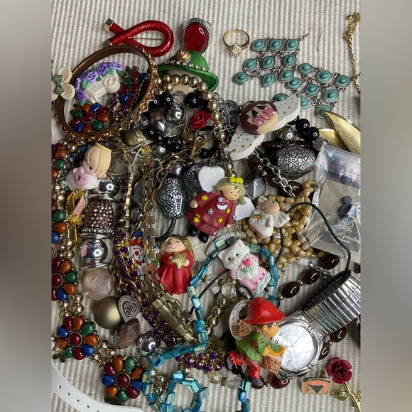 Estate Vintage Jewelry Lot – Mixed Pieces – Untested Watches - Picture 5 of 10